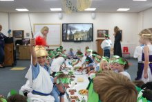 Year 2 enjoy a celebratory Roman Banquet Year 2 enjoy a celebratory Roman Banquet