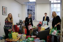 Donating Christmas Gifts Donating Christmas Gifts