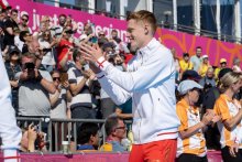 Commonwealth Gold Victory for Old Peterite, Sam Dickinson Commonwealth Gold Victory for Old Peterite, Sam Dickinson