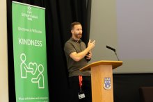 Nutritionist Ed Tooley Speaks to Year 9 and 10